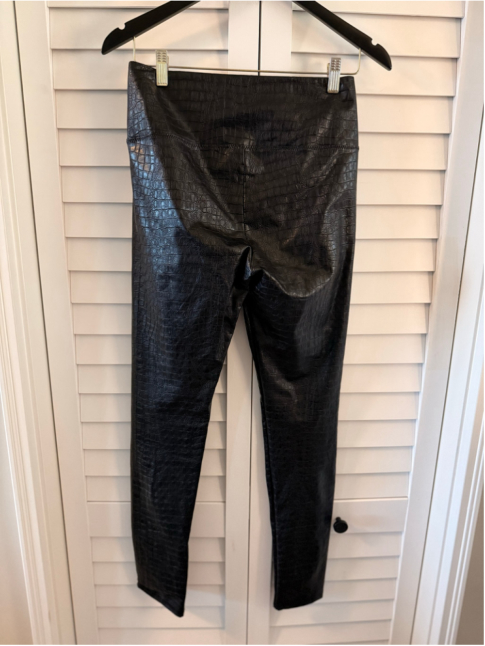 7 For All Mankind Croc Embossed Faux Leather Leggings Black Size S Small - Picture 5 of 10